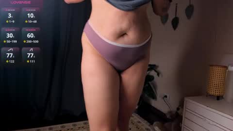 Snapshot of reyniri chatting on May 15, 2026, 3:41 pm Rein online show from May 15, 2026, 3:41 pm