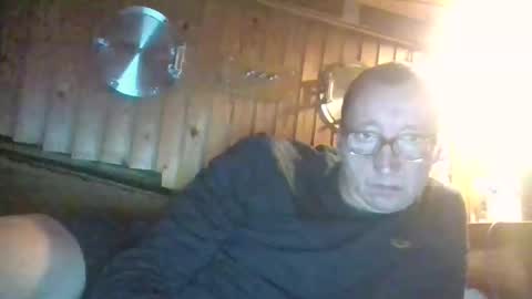 Snapshot of rezznova chatting on October 29, 2025, 7:26 pm Joe online show from October 29, 2025, 7:26 pm