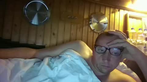 Snapshot of rezznova chatting on April 12, 2026, 6:18 am Joe online show from April 12, 2026, 6:18 am