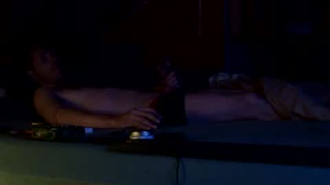 Snapshot of rhumgom40 chatting on December 18, 2024, 2:42 am rhumgom40 online show from December 18, 2024, 2:42 am