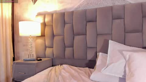 Snapshot of rianamanson chatting on March 12, 2025, 11:20 am Riana online show from March 12, 2025, 11:20 am