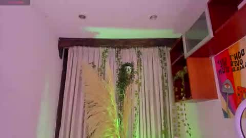 Snapshot of rianamanson chatting on March 23, 2026, 4:38 am Riana online show from March 23, 2026, 4:38 am