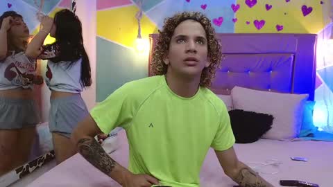 Snapshot of rich_de_la_rosa chatting on February 26, 2025, 4:25 am rich and kitty online show from February 26, 2025, 4:25 am