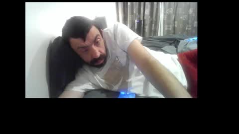 Snapshot of richard_hot27_ chatting on May 11, 2026, 8:42 am Richard online show from May 11, 2026, 8:42 am