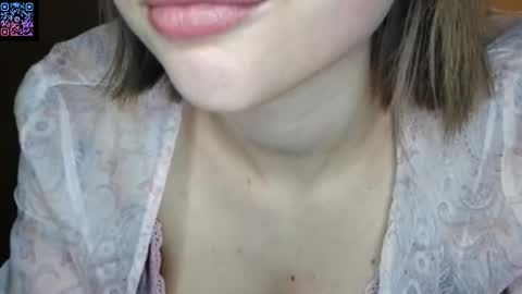 Luna online show from April 1, 2026, 7:33 pm