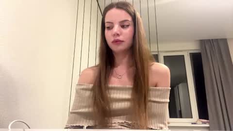 Snapshot of richardsultan chatting on July 21, 2026, 8:55 pm Lana online show from July 21, 2026, 8:55 pm