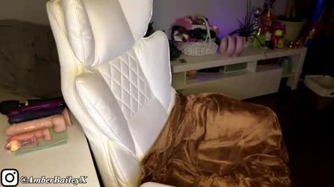 Amber online show from February 12, 2026, 6:08 am