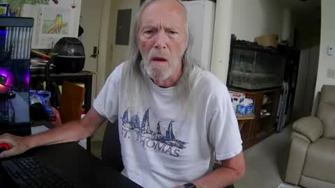 Snapshot of rickl56 chatting on July 18, 2026, 2:54 pm rickl56 online show from July 18, 2026, 2:54 pm