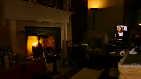 PINK HOLE TWINK online show from February 3, 2025, 4:14 am