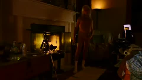 PINK HOLE TWINK online show from October 6, 2025, 4:43 am