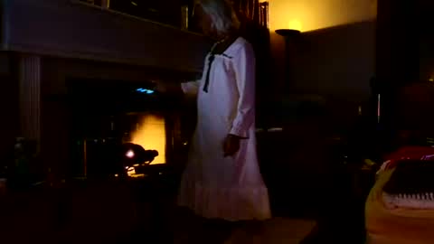 PINK HOLE TWINK online show from March 30, 2026, 3:29 am