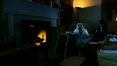 PINK HOLE TWINK online show from April 16, 2026, 3:18 am