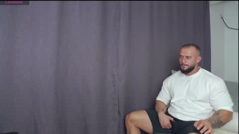 rickymiami1 online show from September 18, 2025, 7:38 pm