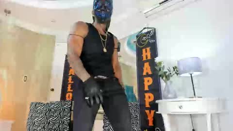 RicoBrowm online show from October 7, 2025, 4:42 am