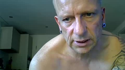 Snapshot of ricogumpi chatting on July 6, 2026, 6:32 pm ricogumpi online show from July 6, 2026, 6:32 pm