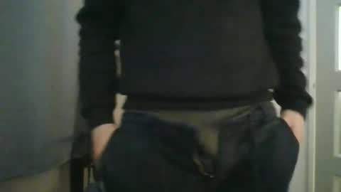 Snapshot of ricooo465 chatting on April 18, 2026, 10:32 pm ricooo465 online show from April 18, 2026, 10:32 pm