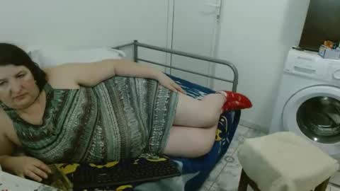 Snapshot of ridemerafsuzana chatting on January 2, 2025, 8:57 pm Ridemeraf online show from January 2, 2025, 8:57 pm