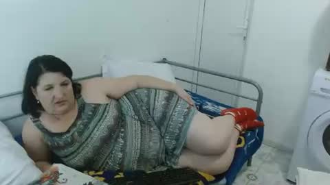 Snapshot of ridemerafsuzana chatting on January 6, 2025, 7:13 pm Ridemeraf online show from January 6, 2025, 7:13 pm