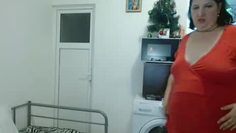 Snapshot of ridemerafsuzana chatting on January 17, 2025, 7:49 pm Ridemeraf online show from January 17, 2025, 7:49 pm