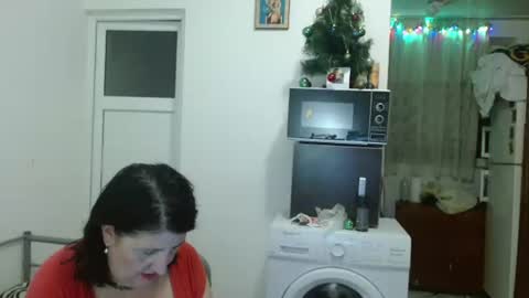 Snapshot of ridemerafsuzana chatting on February 8, 2025, 8:53 pm Ridemeraf online show from February 8, 2025, 8:53 pm