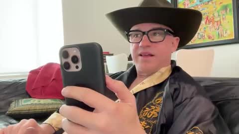 ridingtime25 online show from November 1, 2025, 8:33 pm