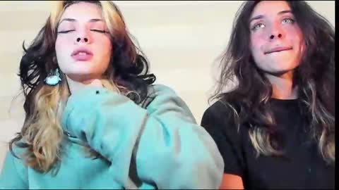 Riley online show from December 14, 2025, 5:24 am