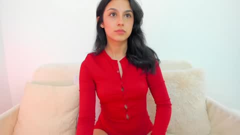 Snapshot of riley_tin chatting on January 7, 2025, 12:41 pm riley_tin online show from January 7, 2025, 12:41 pm