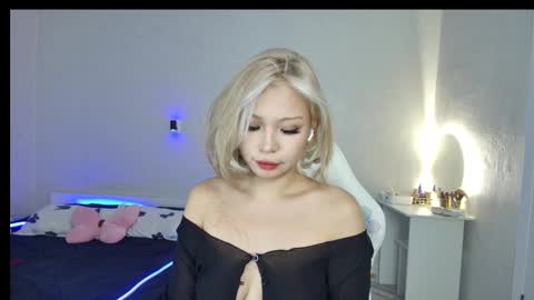 Snapshot of rileymee chatting on March 4, 2025, 1:01 am rileymee online show from March 4, 2025, 1:01 am