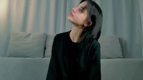 RINA online show from November 9, 2025, 5:06 am