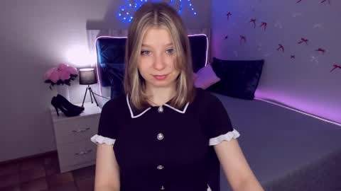 rinacake online show from June 3, 2026, 8:28 am