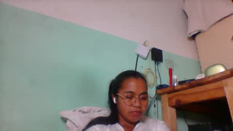 rinah856024 online show from April 30, 2026, 5:52 pm