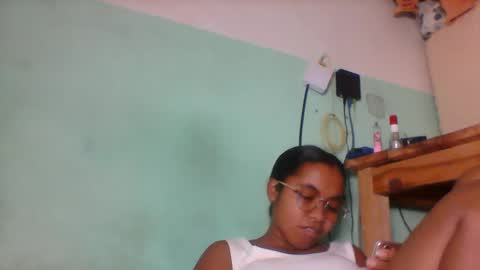 Snapshot of rinah856024 chatting on May 10, 2026, 6:35 pm rinah856024 online show from May 10, 2026, 6:35 pm