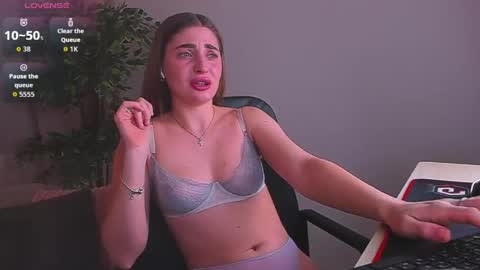 Rina online show from April 1, 2026, 9:45 pm