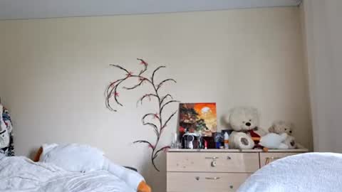 Snapshot of rinalaurens chatting on July 14, 2026, 10:21 am Jesse online show from July 14, 2026, 10:21 am