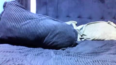 Snapshot of rio_sky chatting on December 4, 2024, 4:49 pm cookie online show from December 4, 2024, 4:49 pm