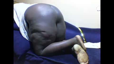 Snapshot of rio_sky chatting on January 3, 2025, 8:01 pm cookie online show from January 3, 2025, 8:01 pm