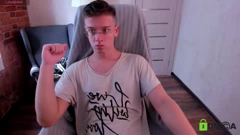 Snapshot of rishu_ chatting on September 12, 2025, 10:26 am VAnitas online show from September 12, 2025, 10:26 am