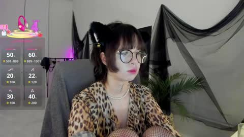 Snapshot of risosweet chatting on May 23, 2026, 8:57 pm Alice online show from May 23, 2026, 8:57 pm