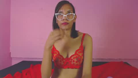 risy_rose online show from February 11, 2025, 11:01 pm