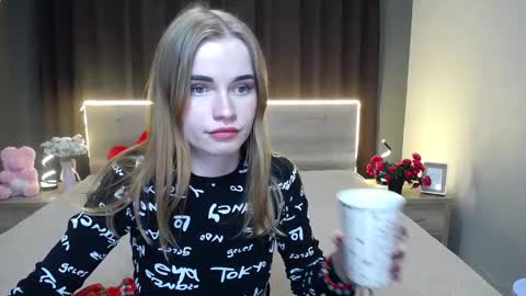 Snapshot of ritakiskis chatting on March 1, 2026, 8:44 pm ritakiskis online show from March 1, 2026, 8:44 pm