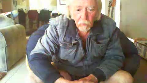 riveratggg online show from December 26, 2024, 6:19 am