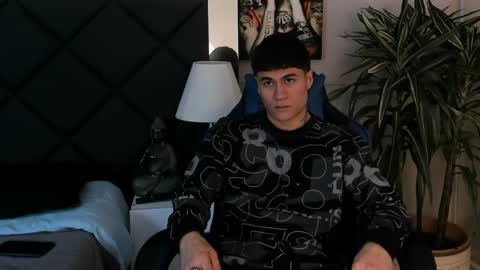 Roan Birkin online show from April 4, 2026, 7:44 pm