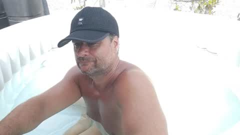 Snapshot of rob28101 chatting on July 10, 2026, 11:35 am rob online show from July 10, 2026, 11:35 am