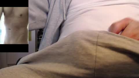 robby66_56 online show from October 3, 2025, 6:49 pm