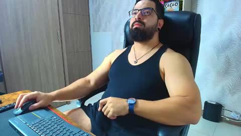 Snapshot of robby_k chatting on November 27, 2025, 12:24 am Robby online show from November 27, 2025, 12:24 am