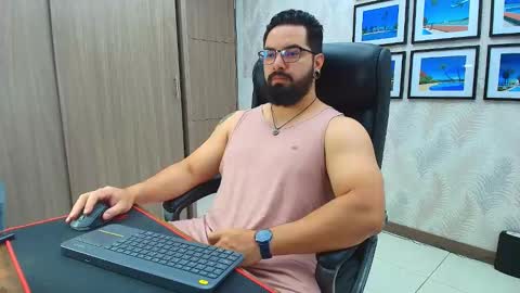 Snapshot of robby_k chatting on January 11, 2026, 5:01 am Robby online show from January 11, 2026, 5:01 am