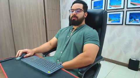 Snapshot of robby_k chatting on January 12, 2026, 3:12 am Robby online show from January 12, 2026, 3:12 am