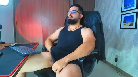 Snapshot of robby_k chatting on May 18, 2026, 5:02 am Robby online show from May 18, 2026, 5:02 am