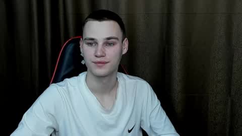 robert10211 online show from January 9, 2025, 6:57 pm