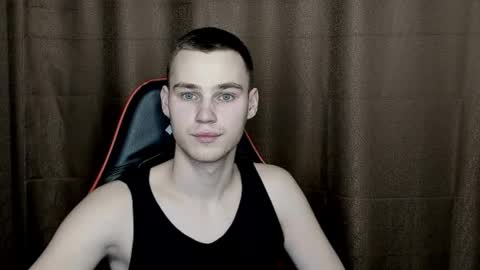 robert10211 online show from February 6, 2025, 7:40 pm